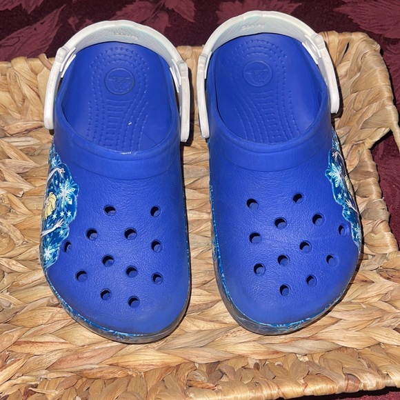 Crocs Crocslights Frozen Girl’s Clogs - Size: 13c - Picture 2 of 7